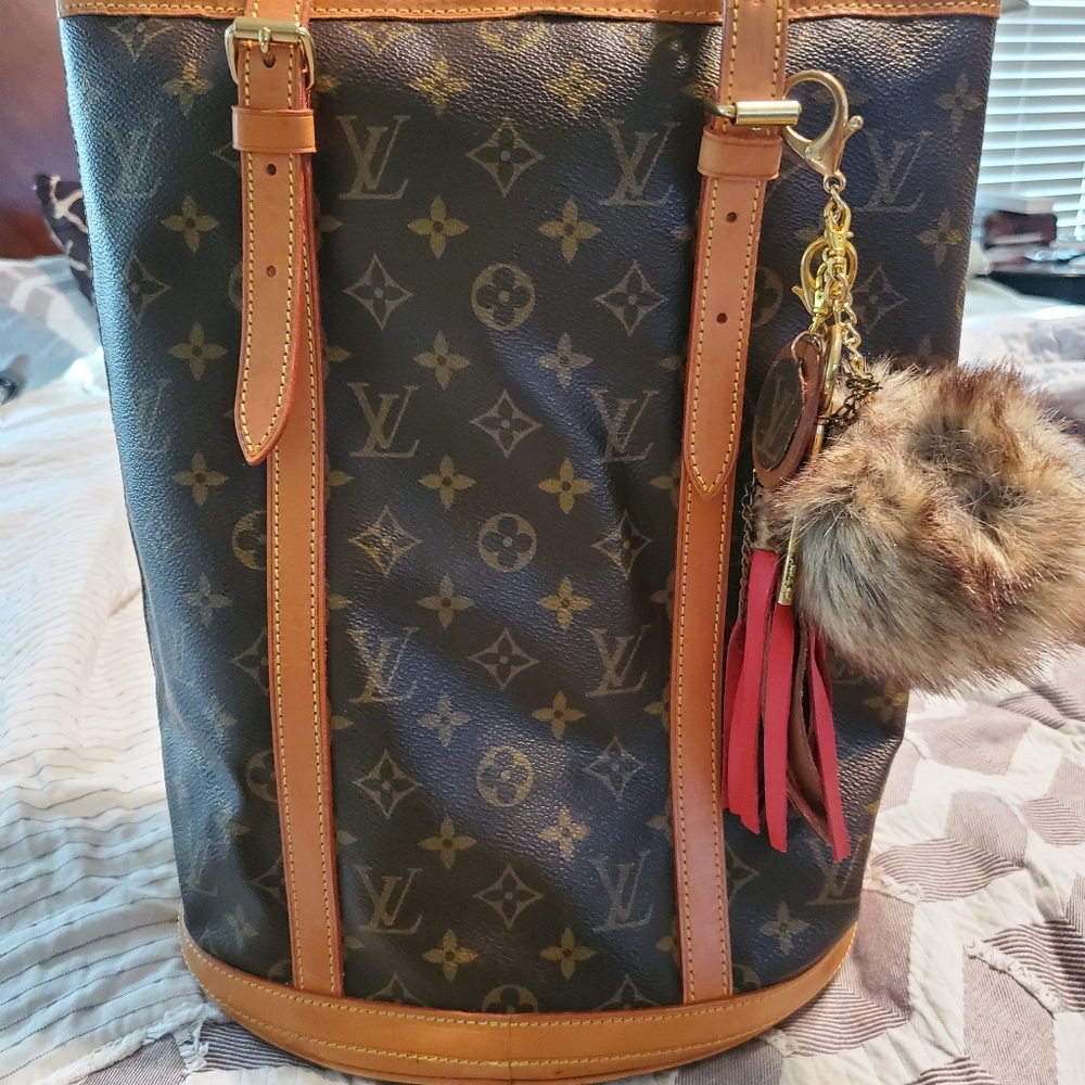 LV Bucket Bag